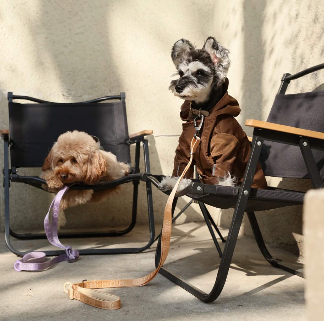 TRIBECA ADJUSTABLE VELCRO RAINCOAT - CHOCO